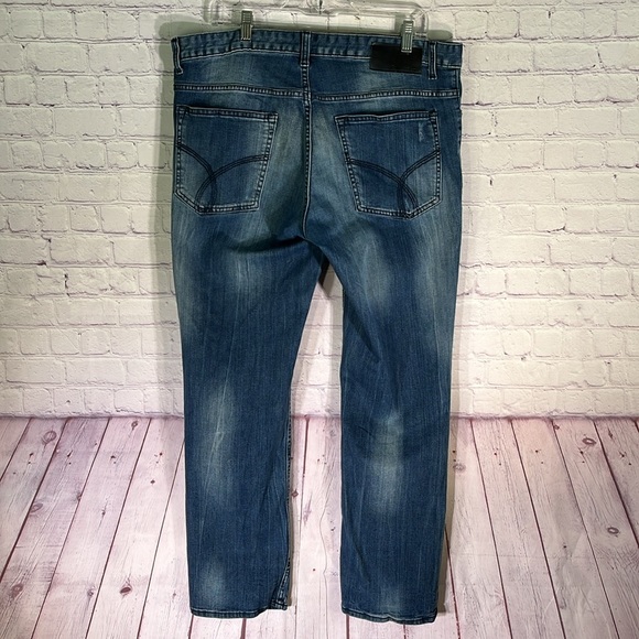 CALVIN KLEIN JEANS Slim Straight Jeans. Size: 36 x 30 - Picture 9 of 15